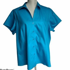 - Jones New York Button Up Blouse Size 18W